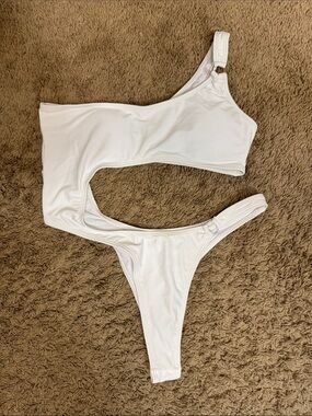 Matte Collection White One-Shoulder Cutout Bikini with Sheer Cover-up Set size M